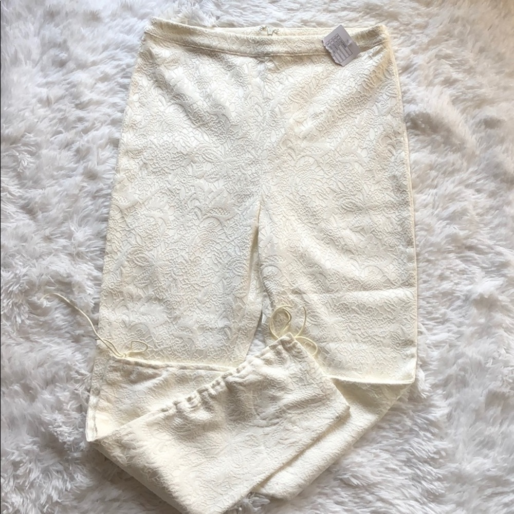 Pins & Needles NWT ivory floral pants w/ankle ties